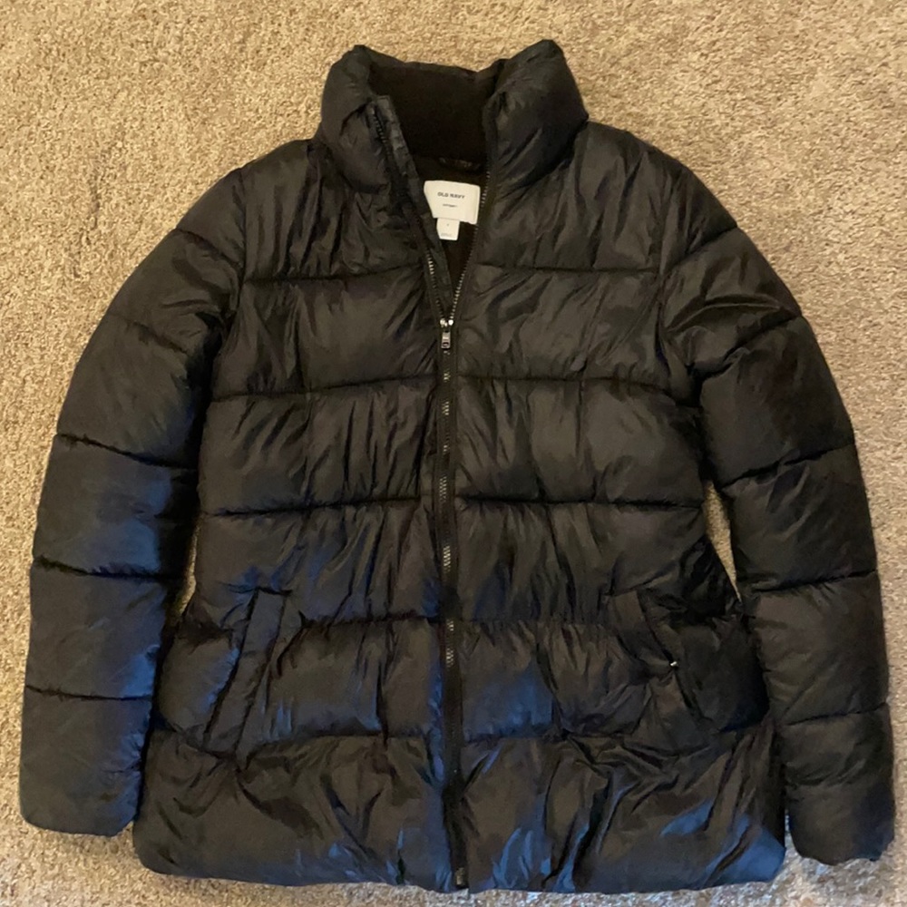 Maternity puffer coat
